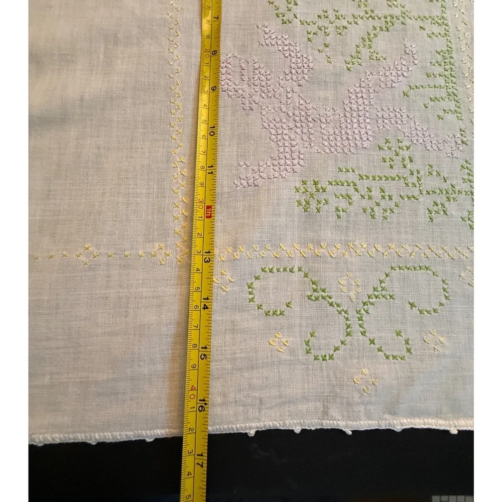 Vintage Hand Embroidered‎ Table Runner Set Floral Cross Stitch White Linen 2pc